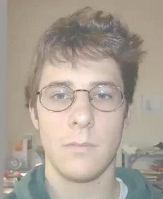 自拍大叔出处在线视频,网络红人背后的故事与影响力  第2张