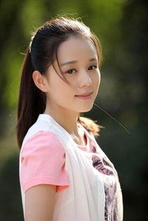 人妻在线视频草草,草草一瞥的私密世界  第2张