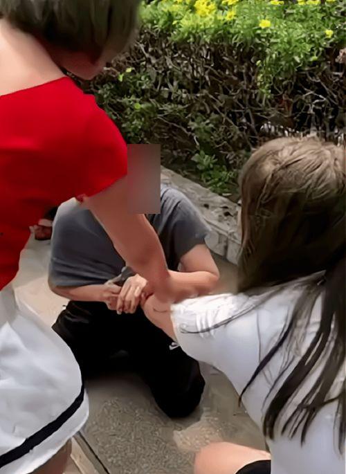 按摩店熟女在线视频,一场别开生面的身心放松之旅  第2张